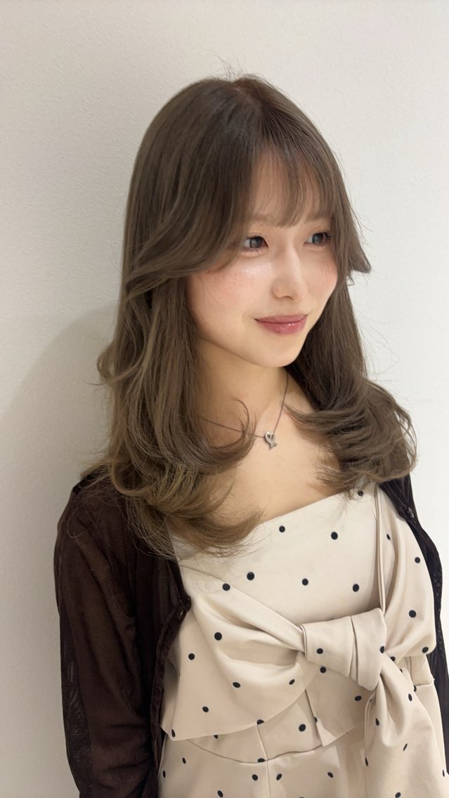 セミロング カラー カット ヘアカラー 🍓ブリーチカラー 🎀nene🍓のヘアスタイル