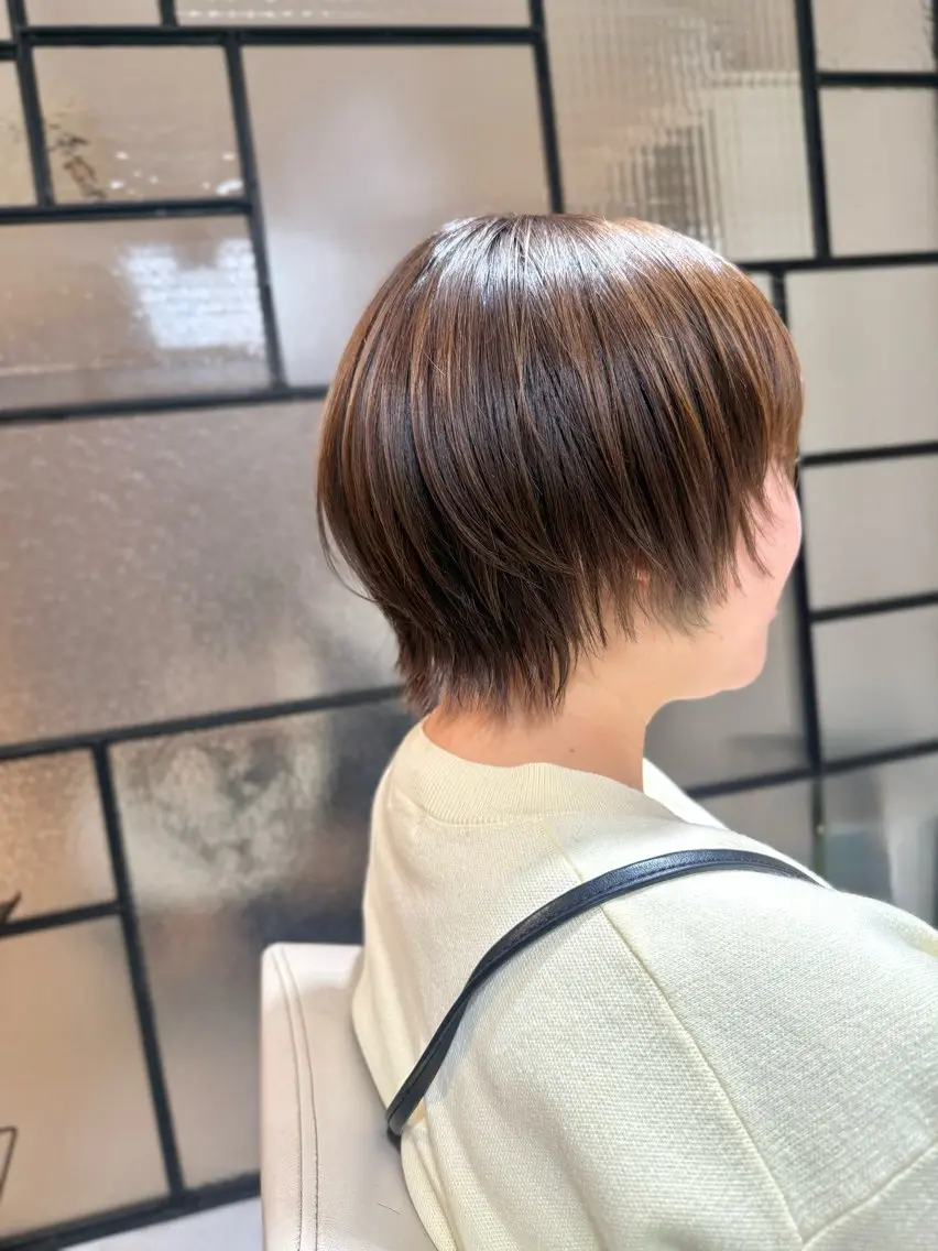 ショート カラー カット ヘアカラー トリートメント 安永 涼のヘアスタイル