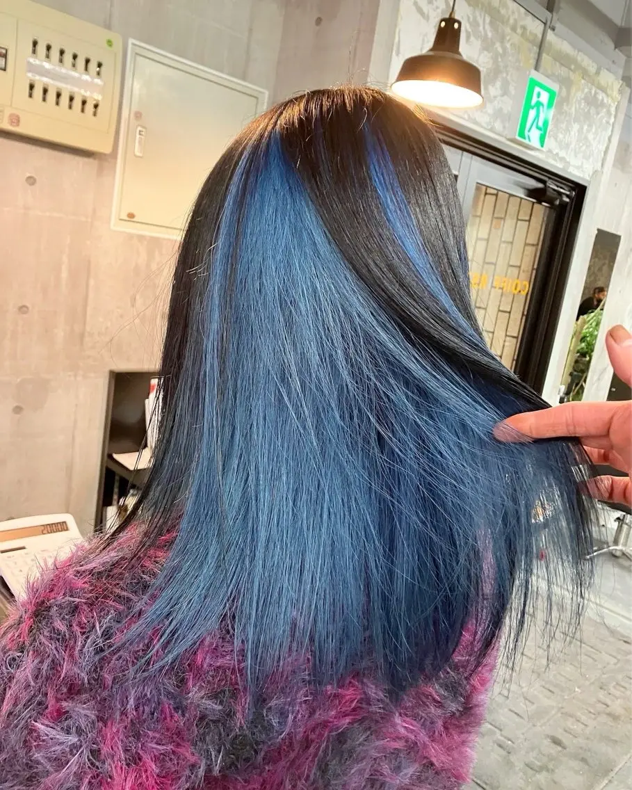 セミロング カラー 満岡 聖奈のヘアスタイル