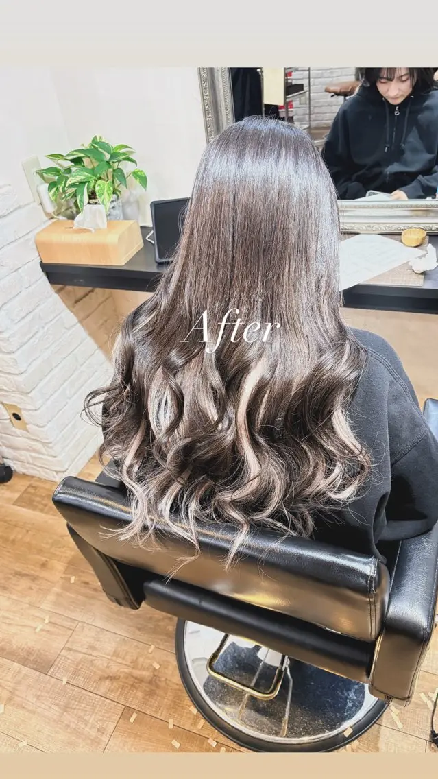 ロング カラー ヘアアレンジ 黒髪 グレージュ インナーカラー ナチュラルブラック ボブ ヘアカラー エクステ きむえり/髪質改善 /うねり広がり改善のヘアスタイル