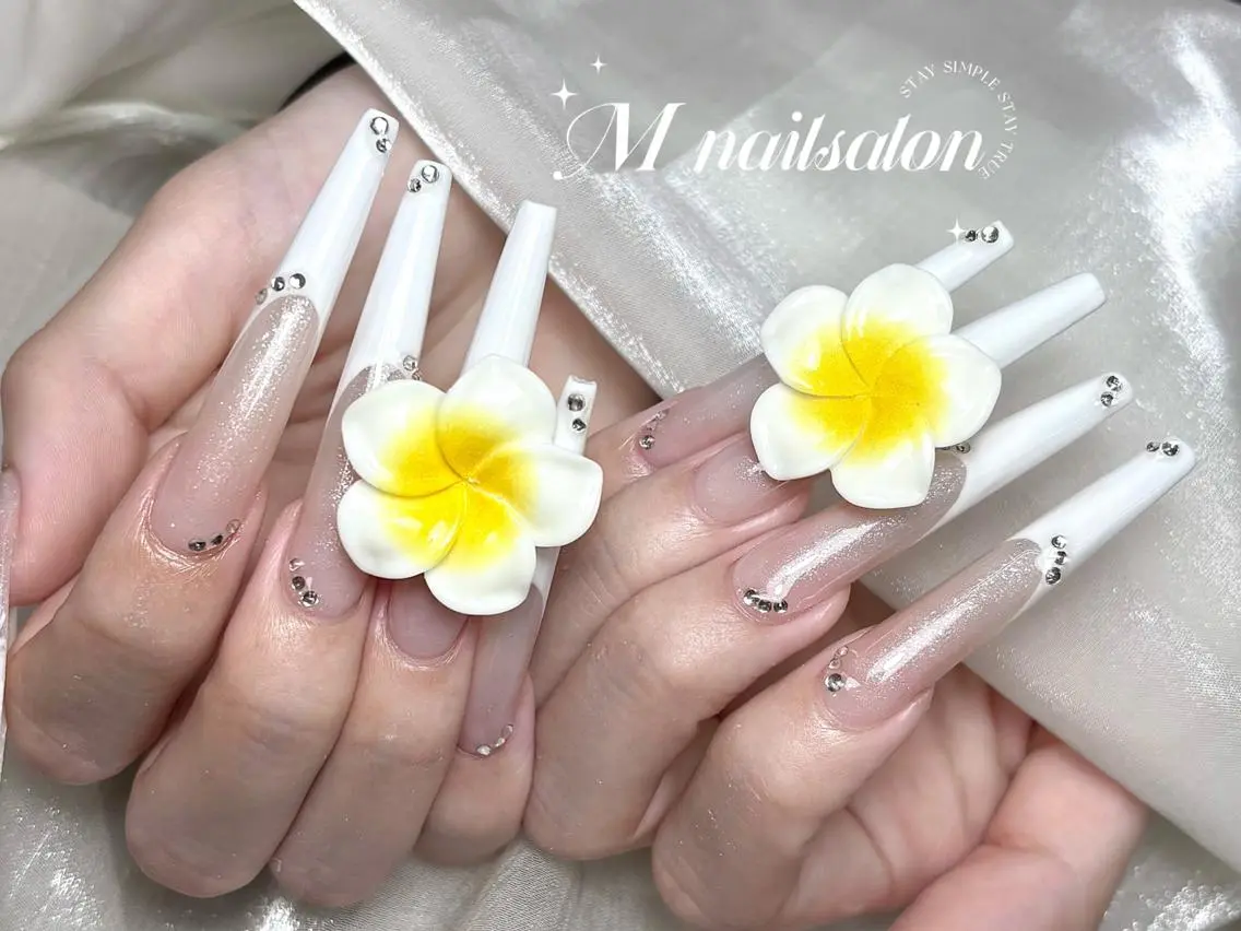 ネイル M🌷nail 長さだし専門店のネイルデザイン