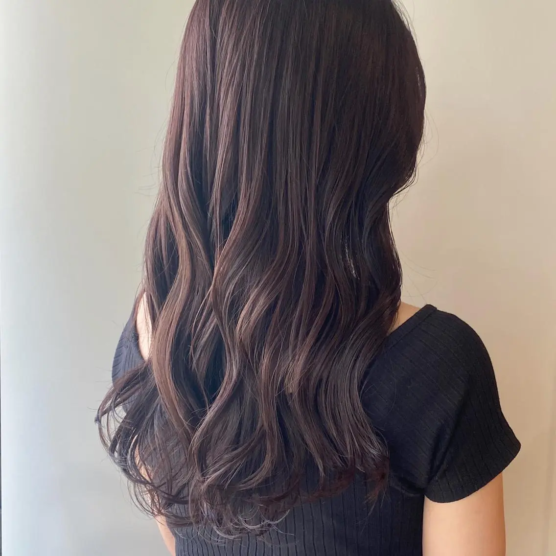 セミロング カラー パーマ ヘアアレンジ ベージュカラー ラベンダーカラー ラベンダーベージュ ウルフカット モデル募集中!ミカのヘアスタイル