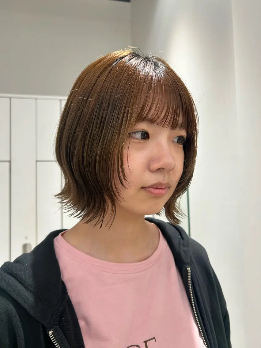 ショート 顔周りカット レイヤーカット 小顔カット カット ここな Un amiのヘアスタイル