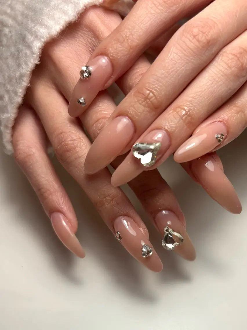 ネイル ストーンネイル ハンドネイル Ballie/ Mizukiのネイルデザイン