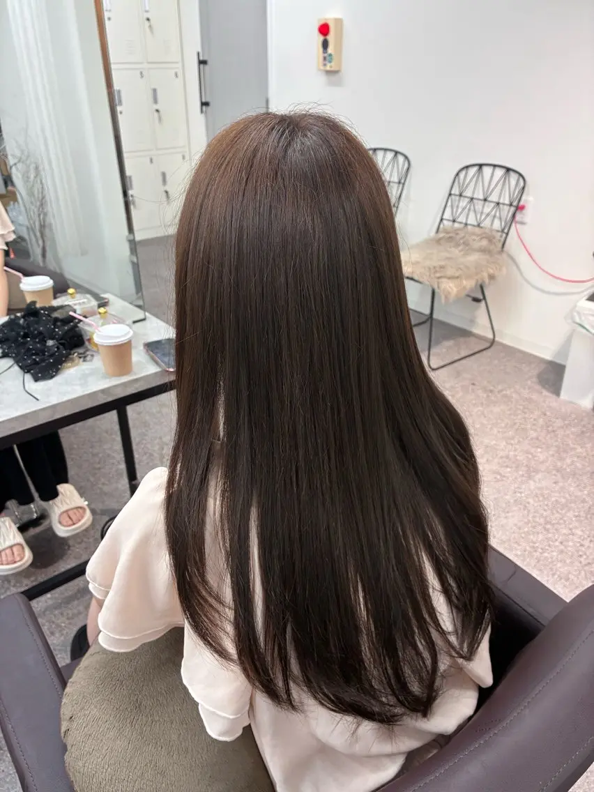 ロング カット ヘアカラー トリートメント しゅんぴ/新潟駅 /大人グレージュ🐾のヘアスタイル