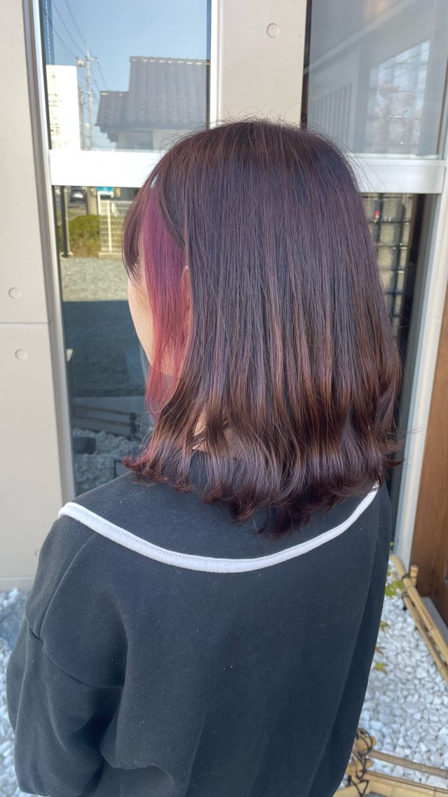 ミディアム カラー ブラウンカラー デザインカラー インナーカラー ピンクカラー ヘアカラー 進藤 来実のヘアスタイル