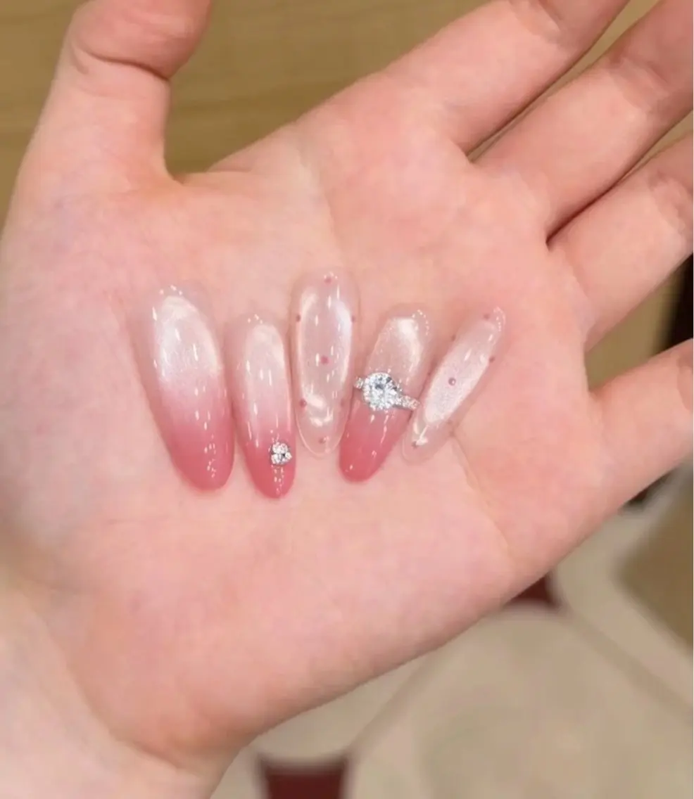 ネイル Sun Nail linaのネイルデザイン