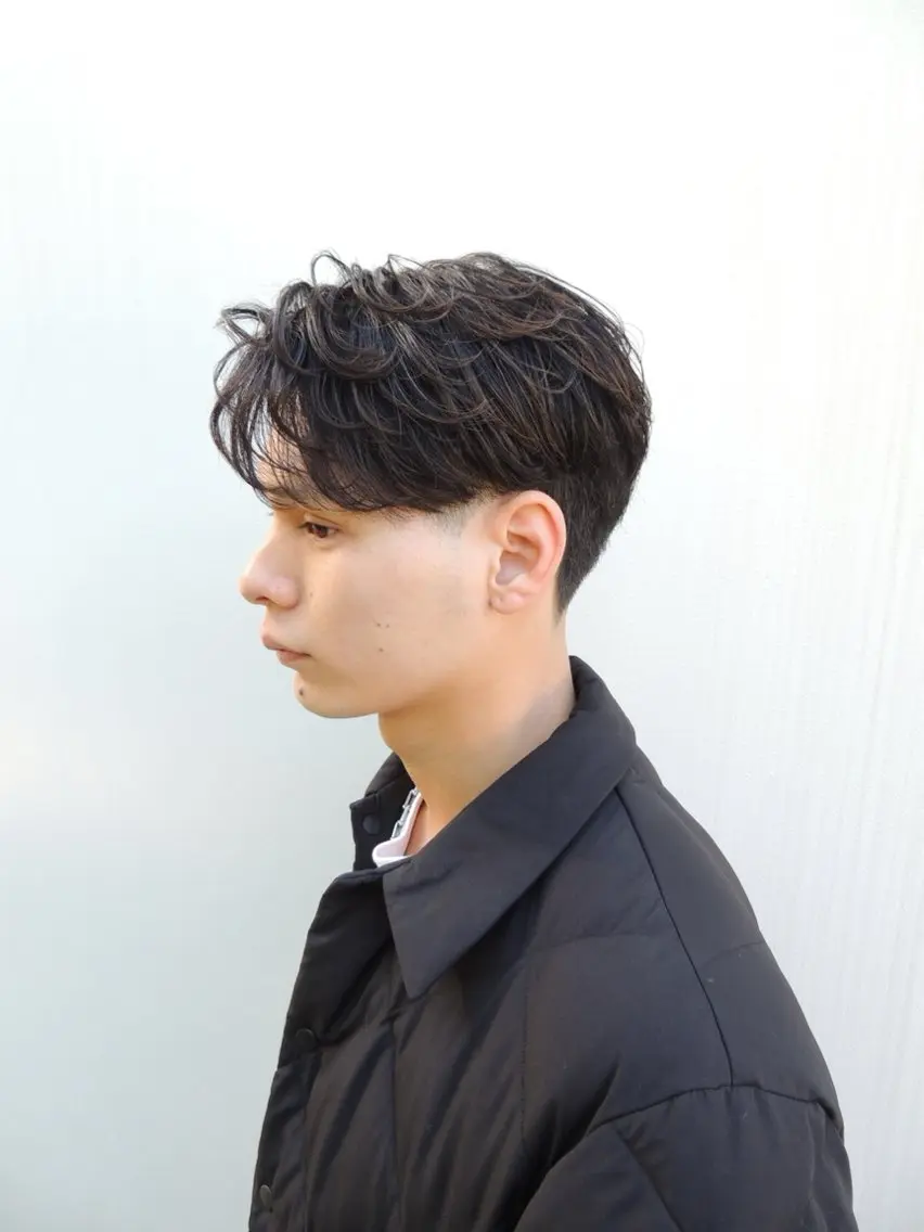 パーマ メンズ ⚡メンズパーマフ ェードカットTomyのヘアスタイル