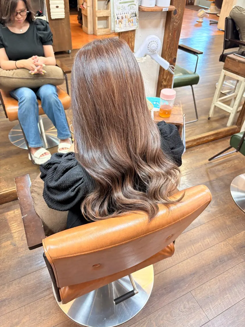 カラー 透明感カラー 三宅 デザインカラー 透明感カラー✨のヘアスタイル