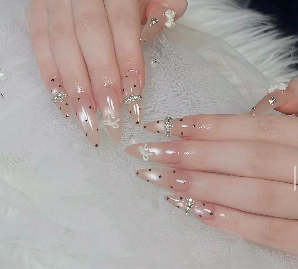 ネイル チークネイル 長さ出し フラッシュネイル フレンチネイル グラデーション ハンドネイル Lenie Nail Salonのネイルデザイン