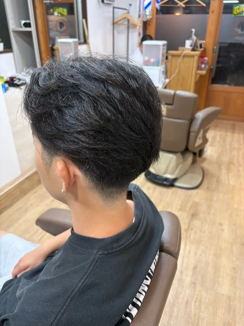 メンズ センターパート 刈り上げ 長谷川 がおのヘアスタイル