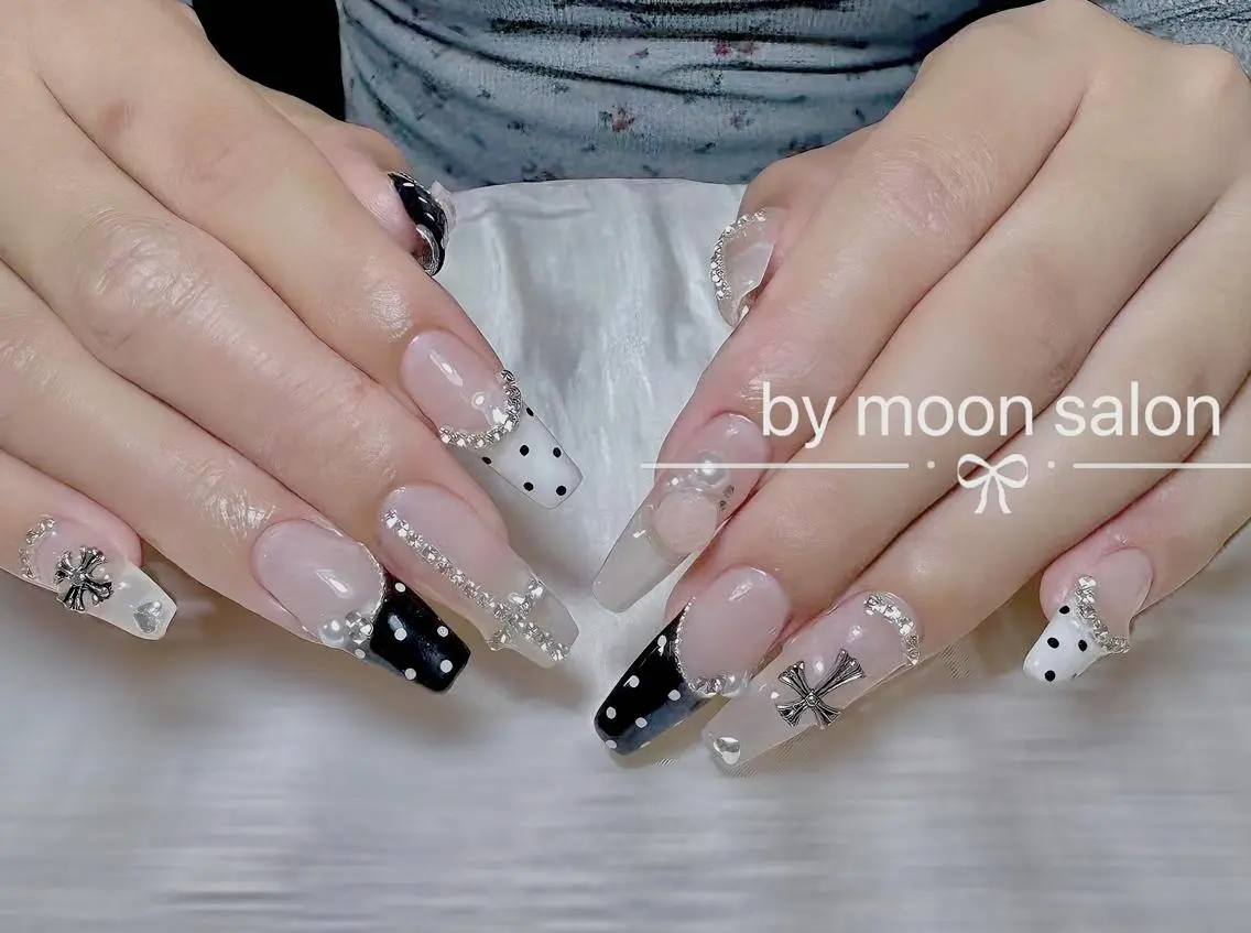 ネイル ハンドネイル ハンドケア 🍑 momo_nailのネイルデザイン