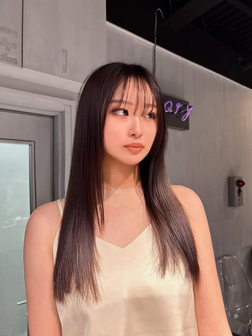 ロング 韓国風カラー 卒業式のヘアスタイル ハッシュカット 韓国風ヘア レイヤーカット MEI🎀レイヤー 🎀韓国styleのヘアスタイル