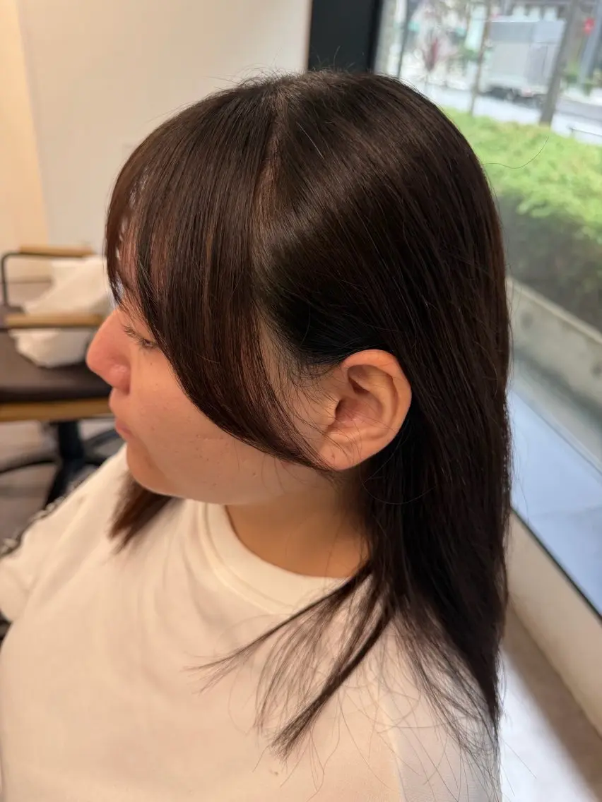 セミロング 顔周りカット 小顔カット 京谷 日向のヘアスタイル