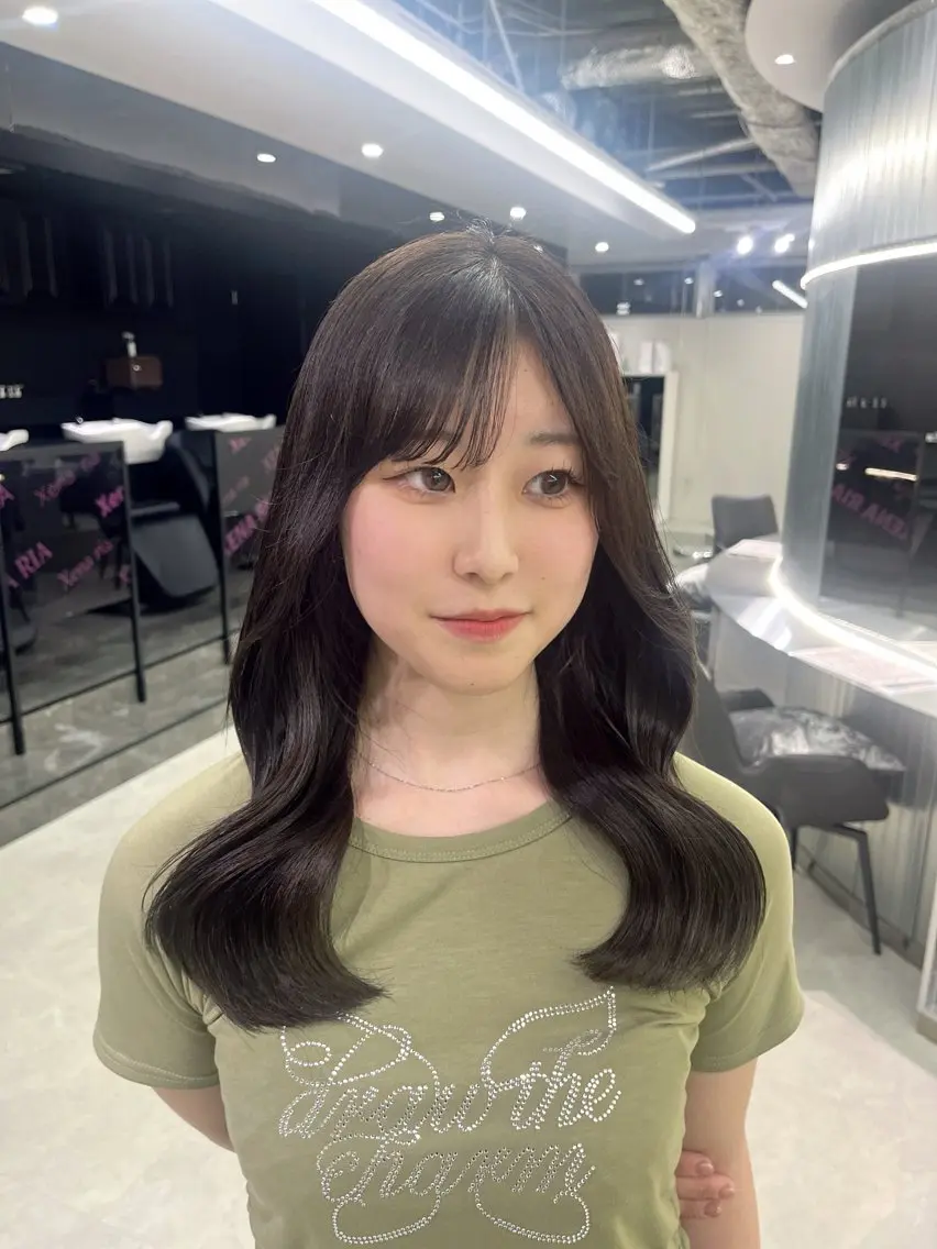 セミロング カラー 透明感カラー オリーブカラー オリーブグレー ヘアカラー Ririka /透明感カラーのヘアスタイル