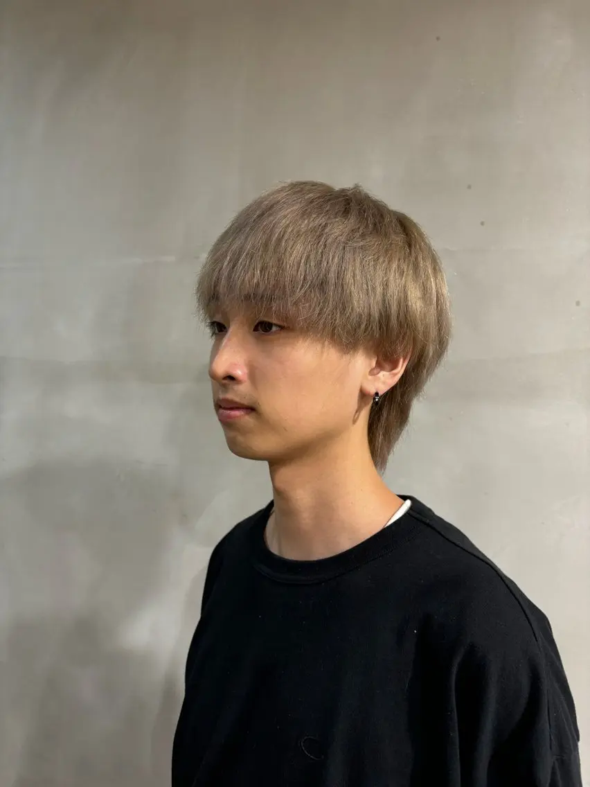 ショート カラー メンズ ベージュカラー ミルクティーベージュ ヘアカラー そうや 🐺のヘアスタイル