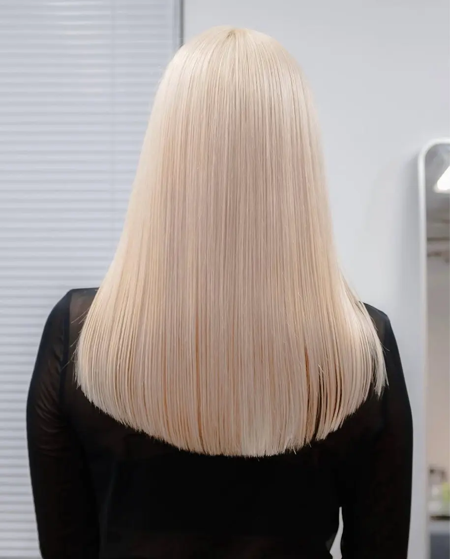 ロング カラー ヘアアレンジ ブリーチ ブロンド ホワイトブロンド ダブルカラー 小島千夏のヘアスタイル