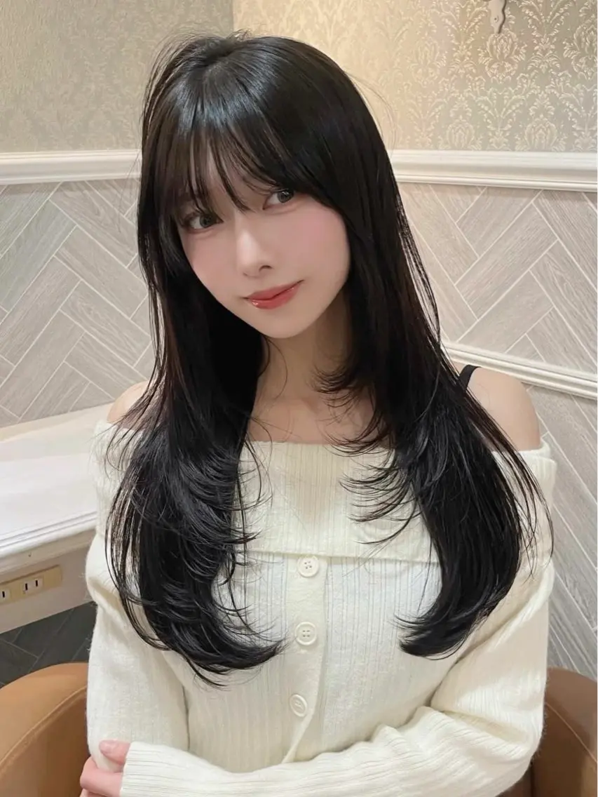 ロング 髪質改善 韓国風ヘア レイヤーカット ロング 縮毛矯正 カット ヘアカラー トリートメント 美髪縮毛矯正🩶 髪質改善/Shinaのヘアスタイル