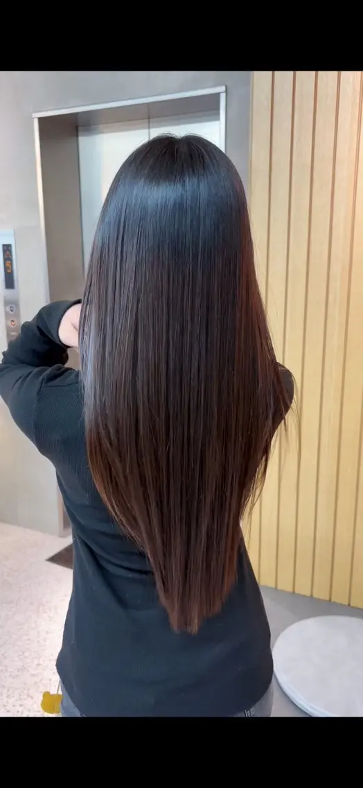 セミロング カラー パーマ 髪質改善 レイヤーカット カット ヘアカラー 縮毛矯正 トリートメント 【博多髪質改善】 吉村 清志のヘアスタイル