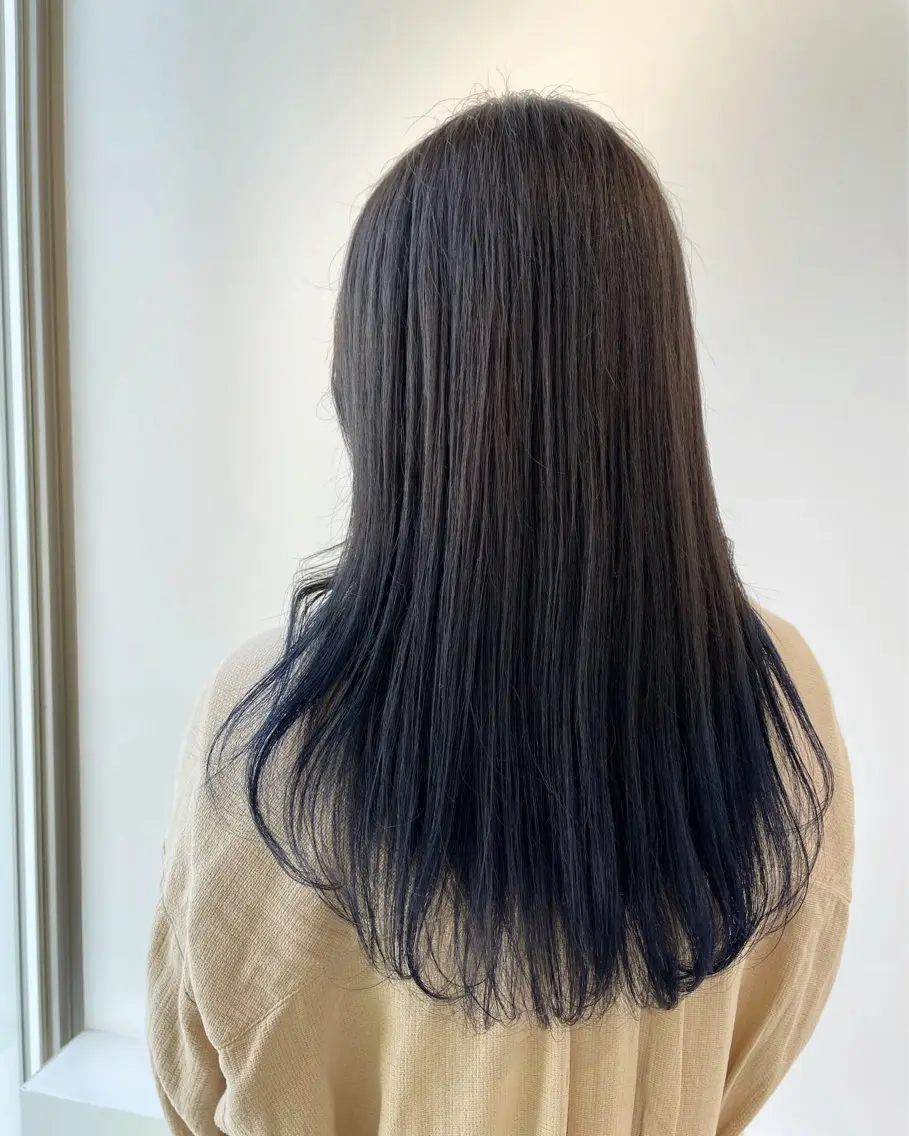 ロング カラー ブルーカラー グラデーションカラー 💫色落ちまで可愛い ブリーチ💫ユウゴのヘアスタイル