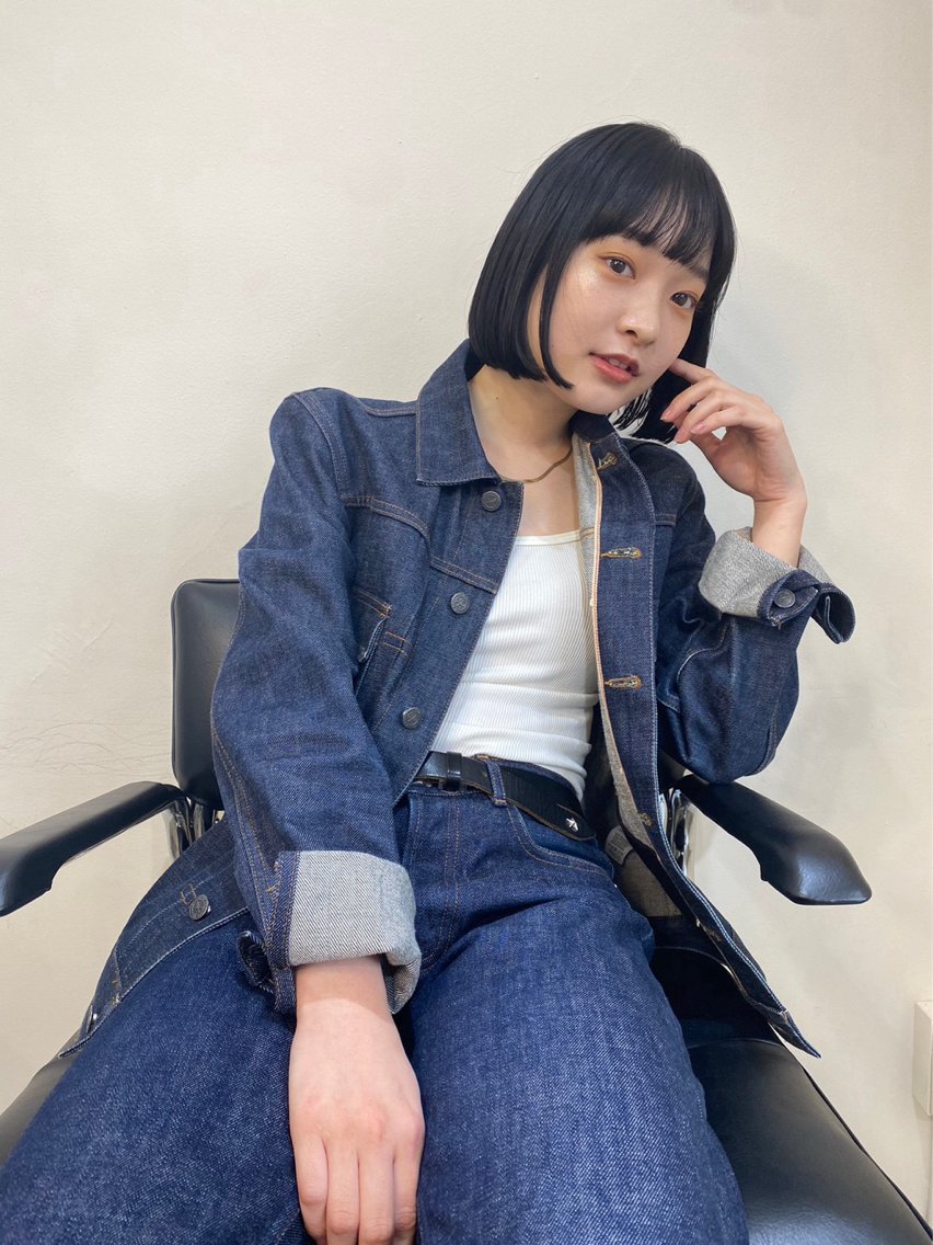 ミディアム ボブ 赤荻 まりものヘアスタイル