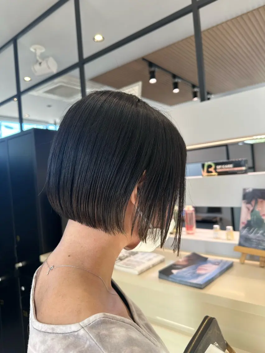 ショート ボブ 【育休中】EARTH 荒井店HARUNAのヘアスタイル