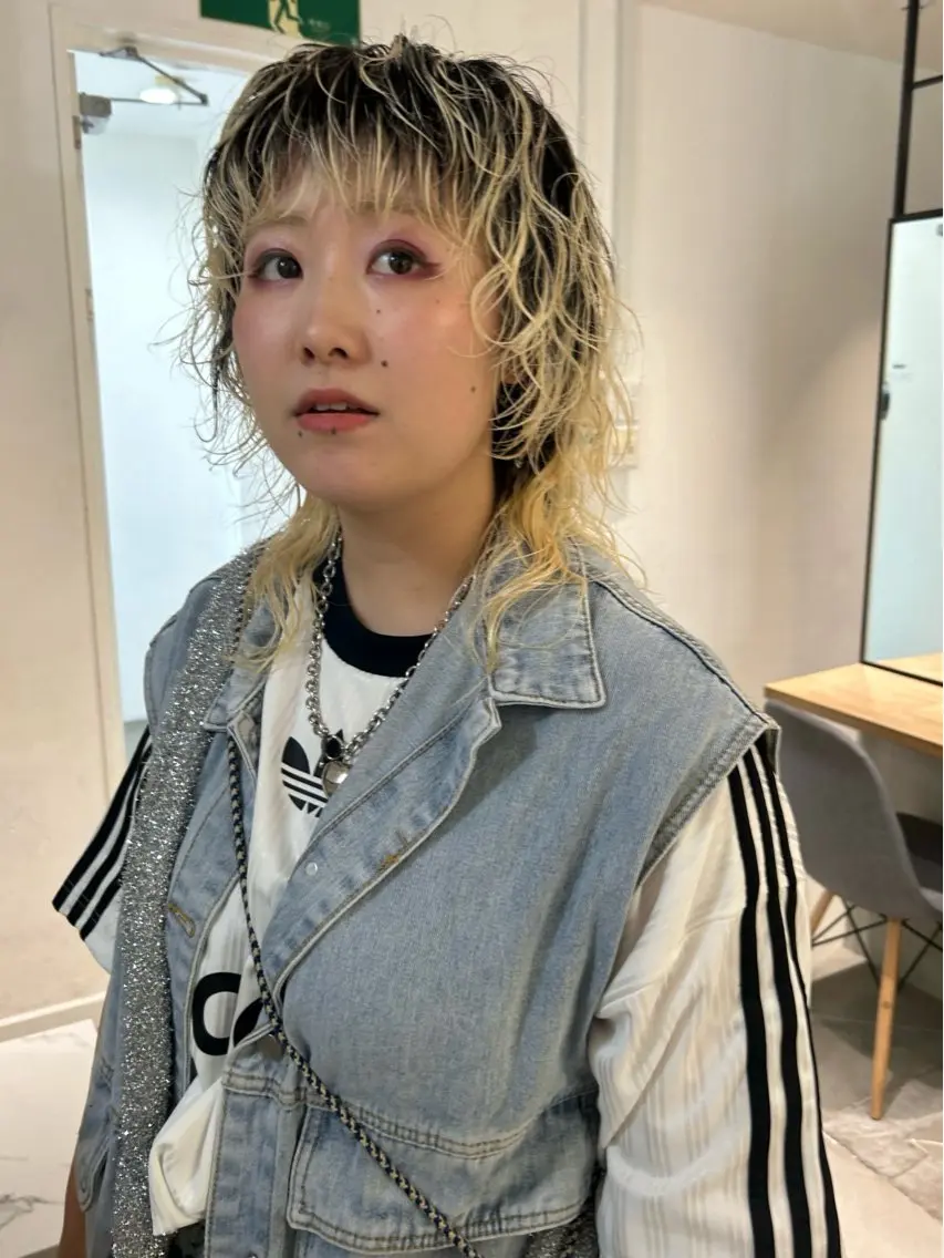 ミディアム パーマ ミディアムパーマ カット パーマ トリートメント 村上雅人 ナチュラルモードのヘアスタイル