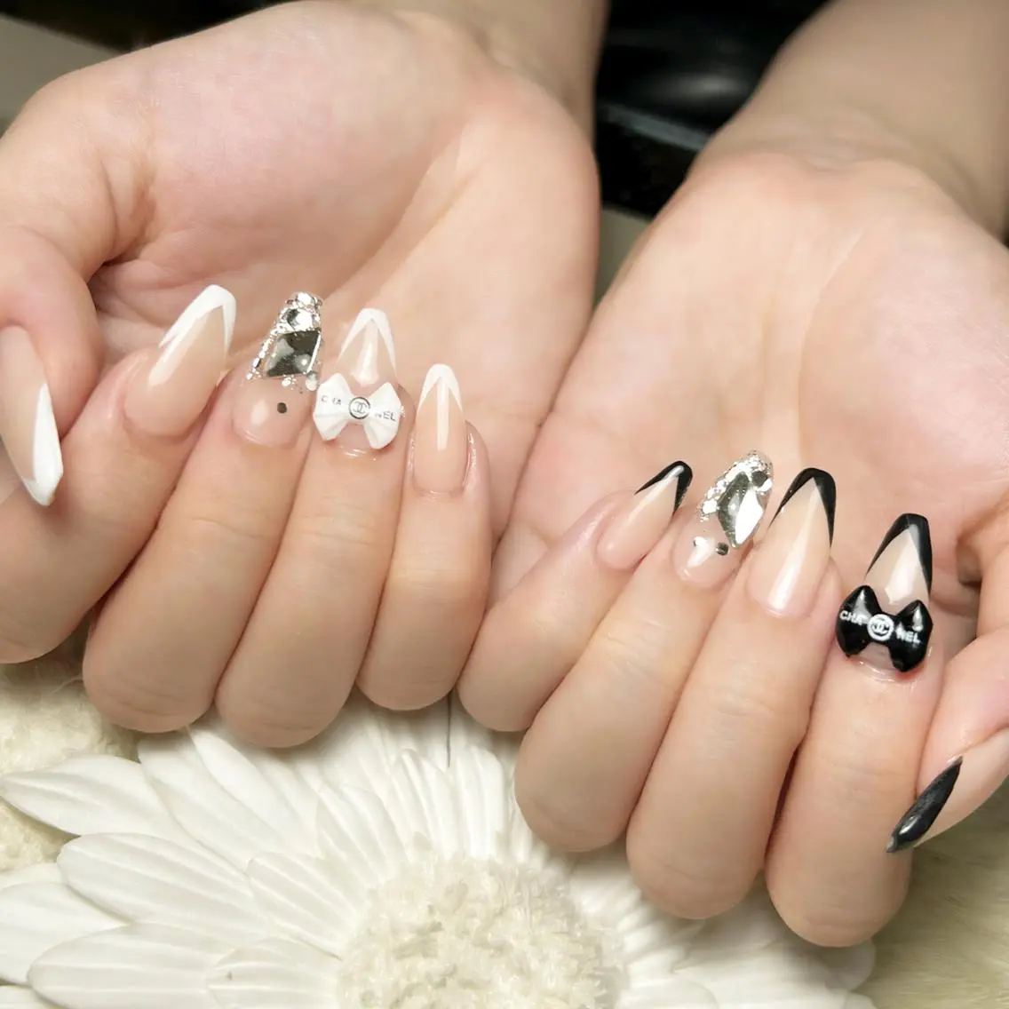 ネイル ハンドネイル pas á pas 🩵💛minoriのネイルデザイン