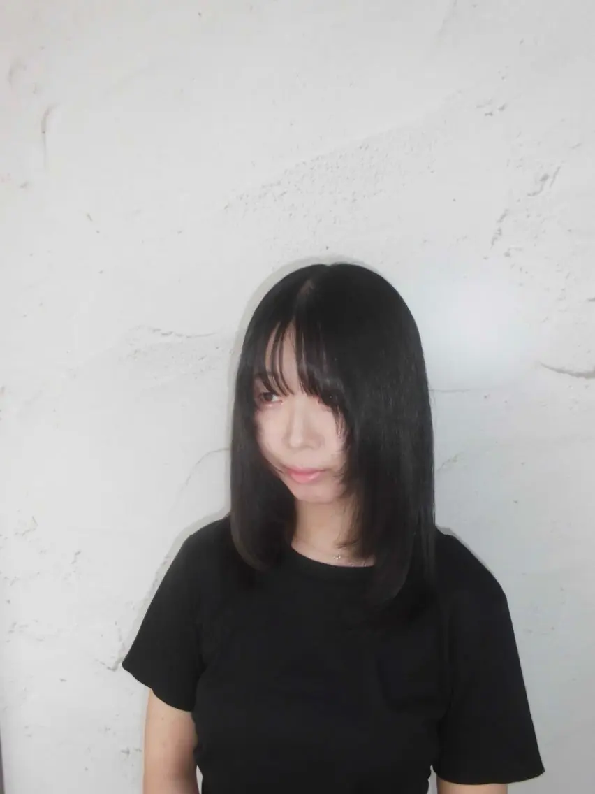ミディアム カラー ブルーカラー ブラウンカラー 透明感カラー 三浦 瑠音のヘアスタイル