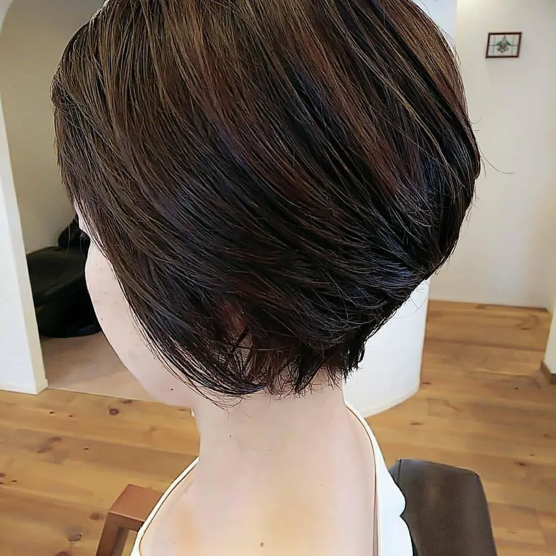 ショート 井上 真利のヘアスタイル