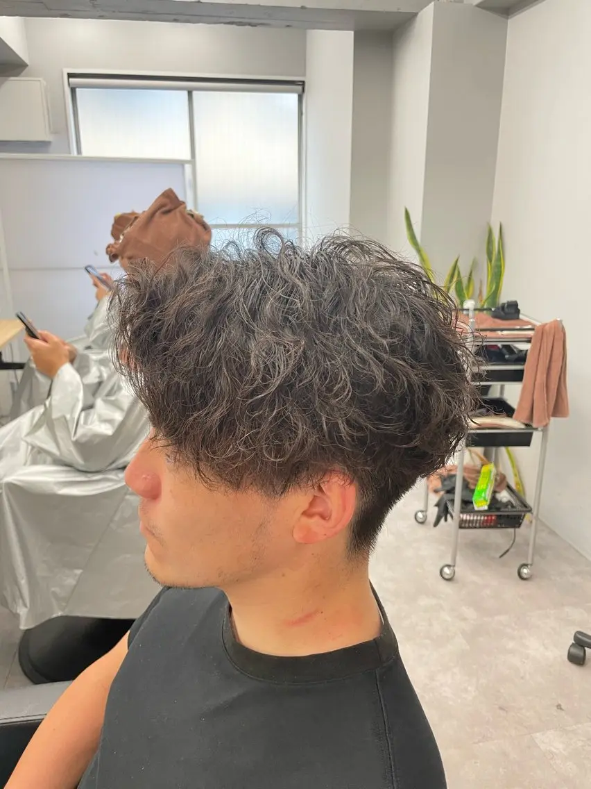 ショート パーマ メンズ カット パーマ 社会人向けパーマ 北千住No.1林和輝のヘアスタイル