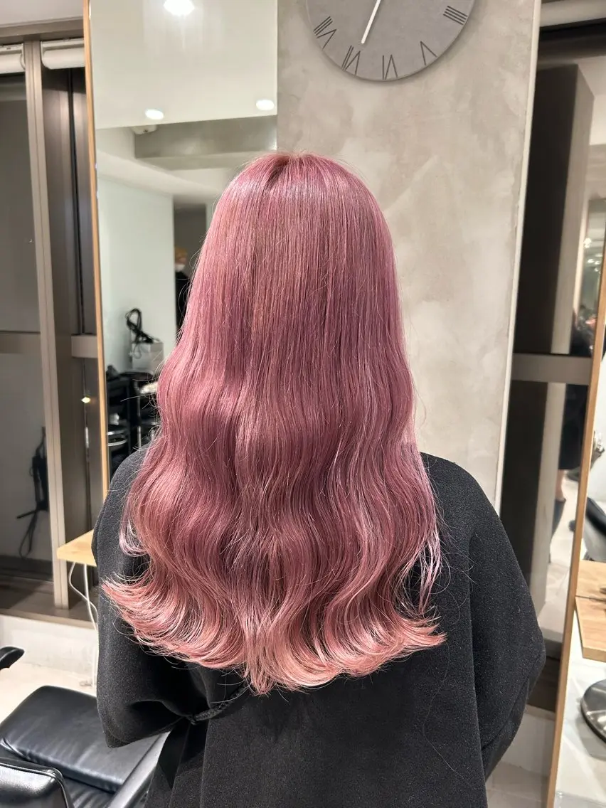 ロング カラー ヘアアレンジ ベージュカラー ピンクカラー ピンクベージュ 《暖色/韓国hair 》🇰🇷桑原ユキネのヘアスタイル
