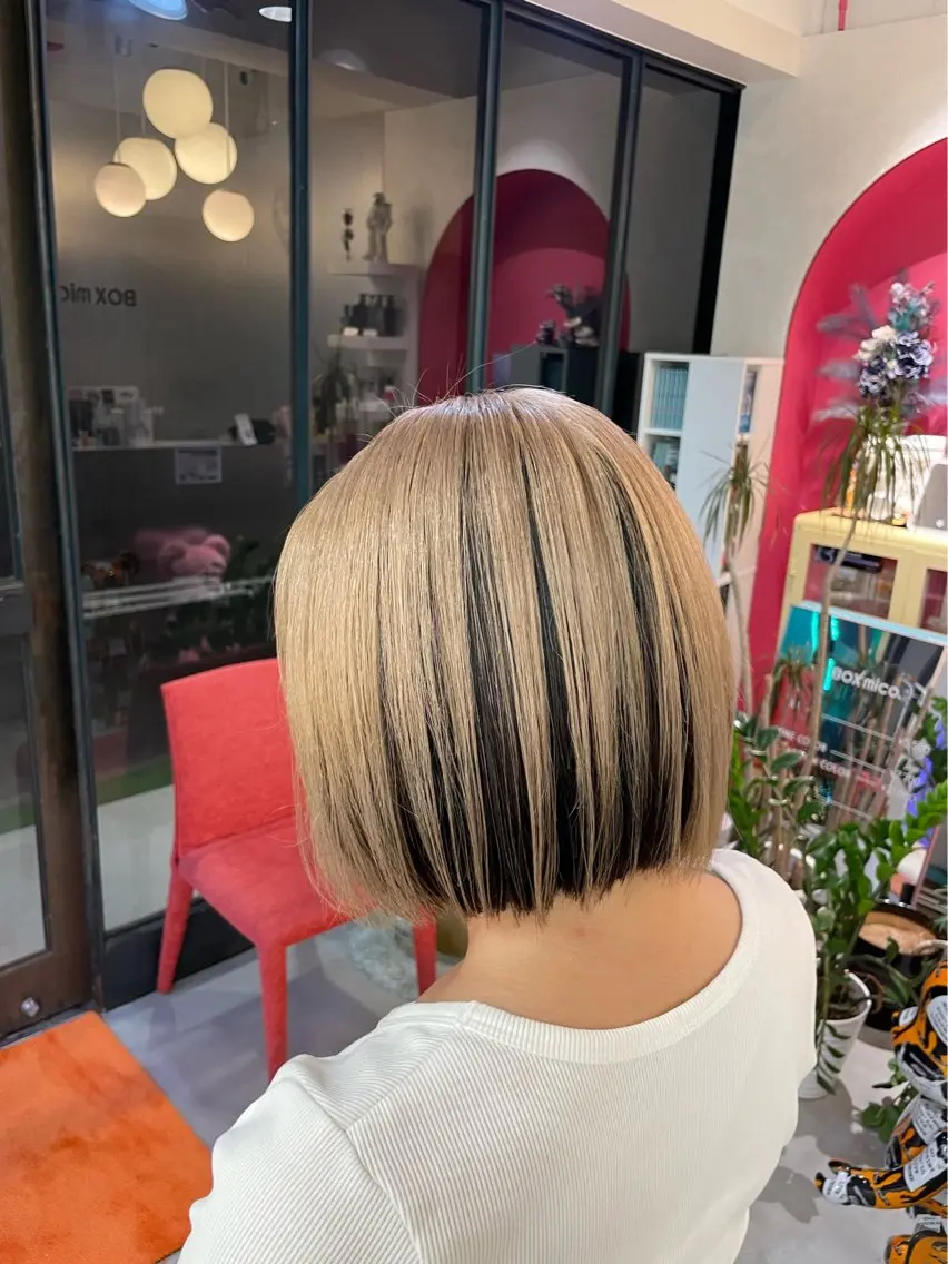 ショート カラー ベージュカラー 黒髪 ブロンド ブロンドベージュ 安井まゆ _Box mico.のヘアスタイル
