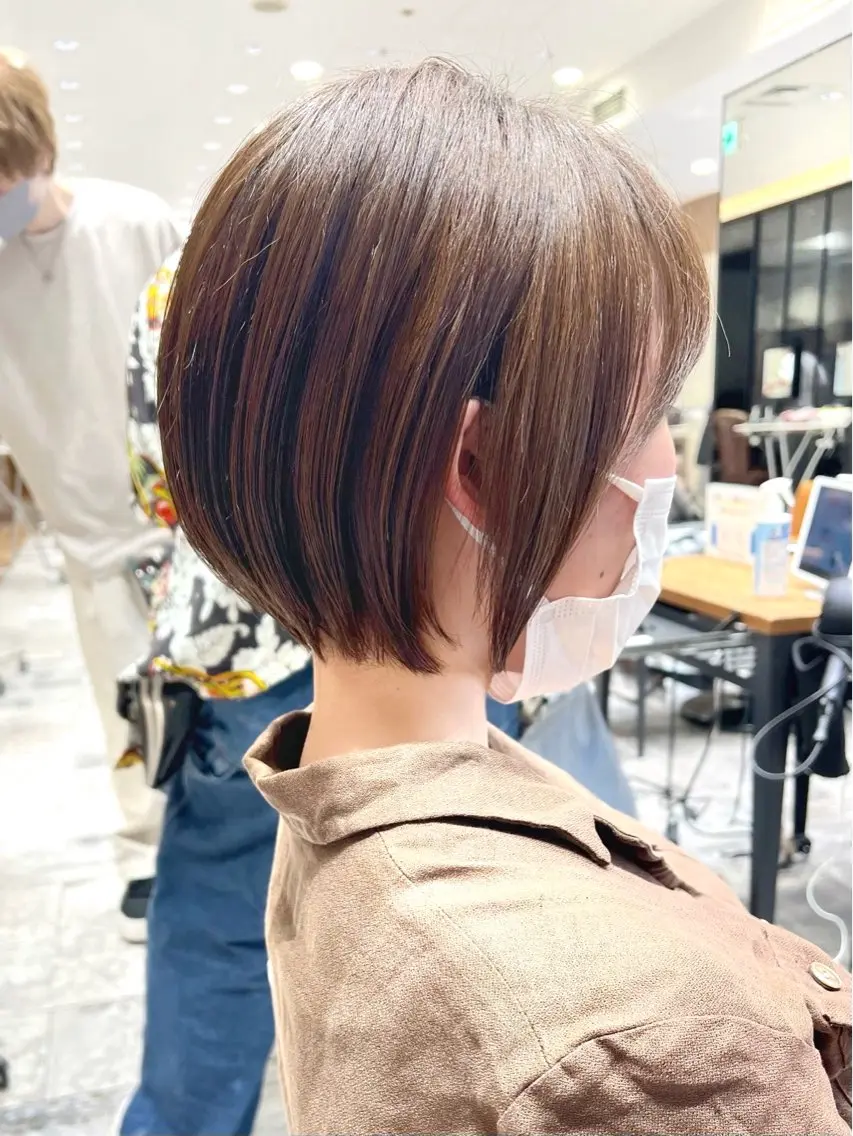 ショート カラー カット ヘアカラー トリートメント 💍新宿ショート 💍岩田莉奈のヘアスタイル