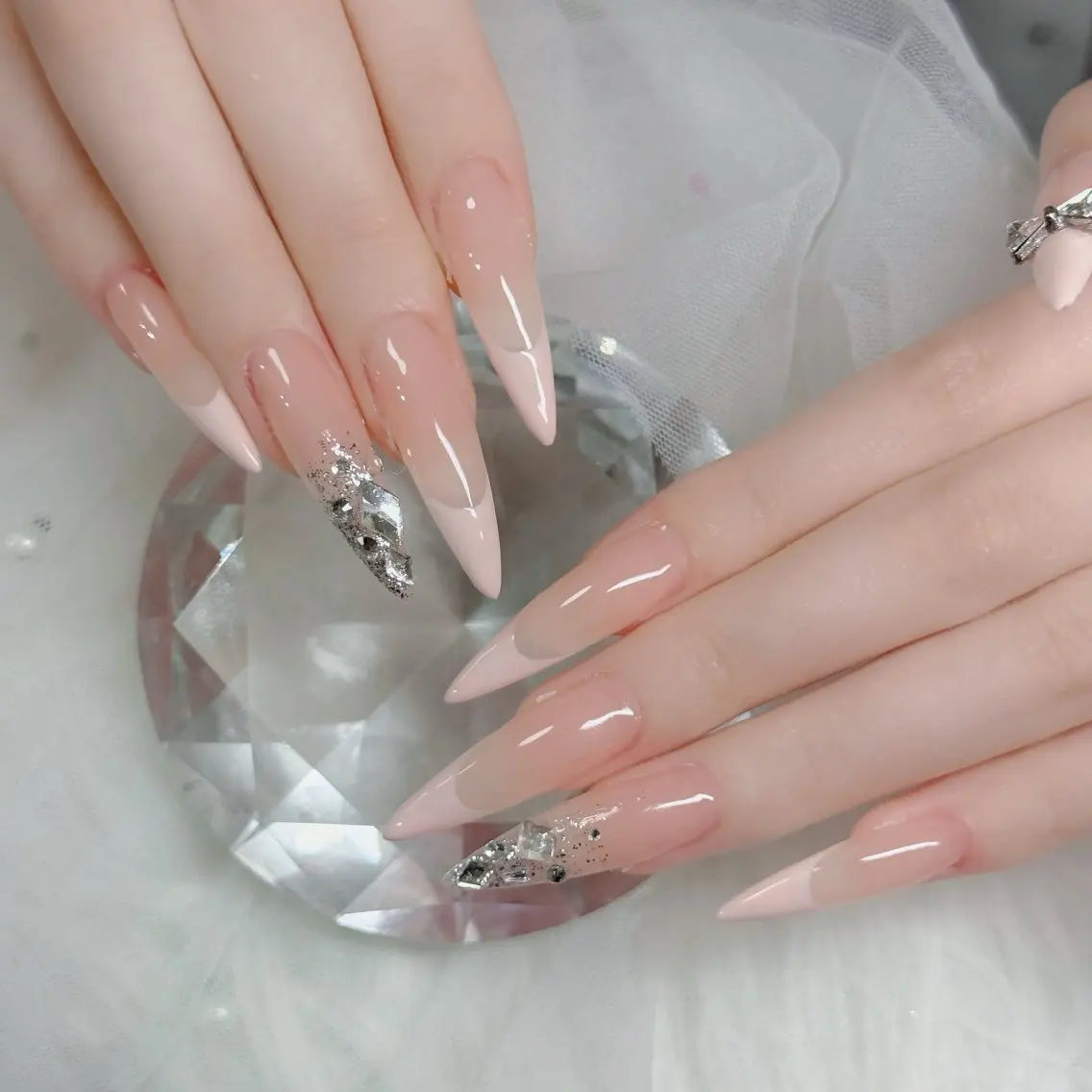 ネイル フットネイル フレンチネイル グラデーション 韓国ネイル ロングネイル ハンドネイル HOT Nail Salonのネイルデザイン