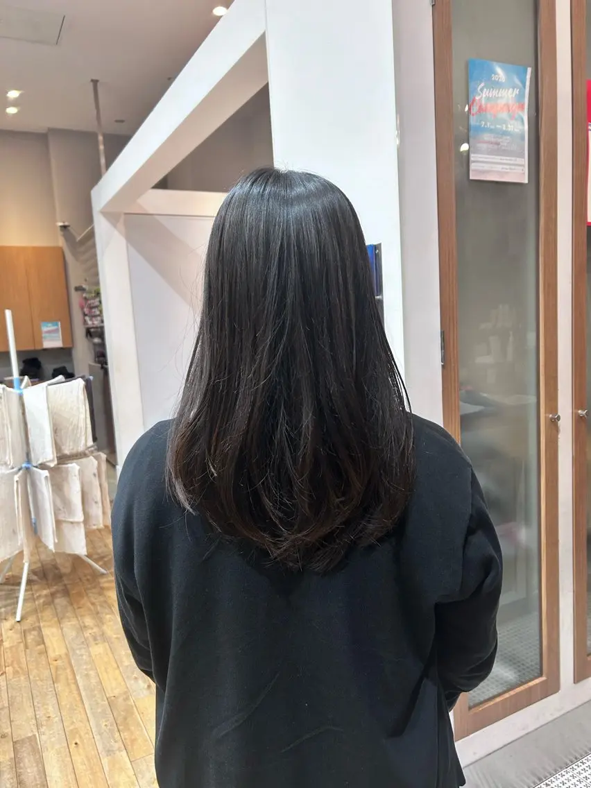 セミロング 津田 花望のヘアスタイル