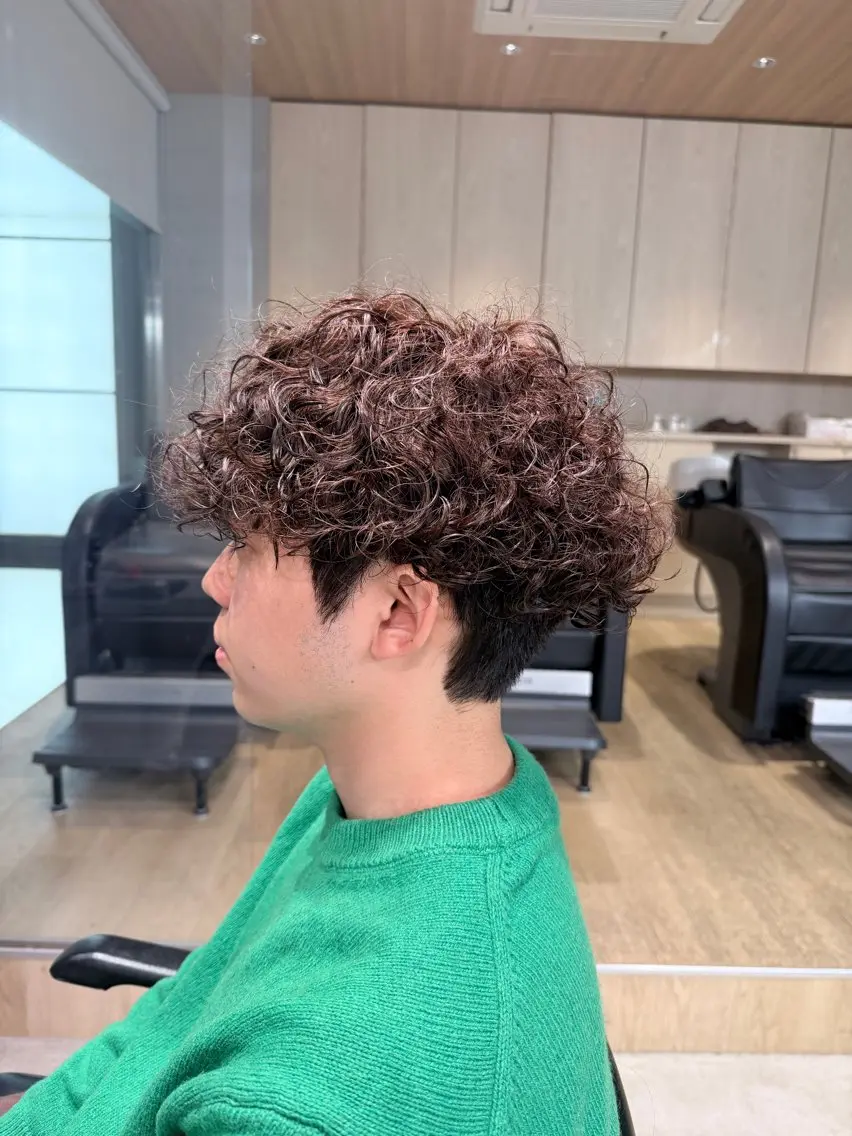 パーマ メンズ カット パーマ トリートメント ☀️fifth天神 英令🌙のヘアスタイル