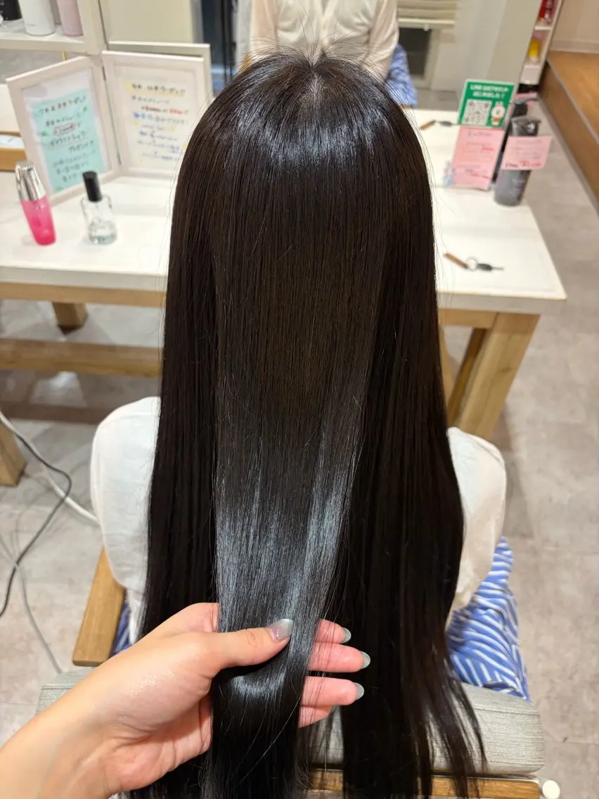 ロング カット ヘアカラー Nana /赤羽/艶カラー🩵のヘアスタイル