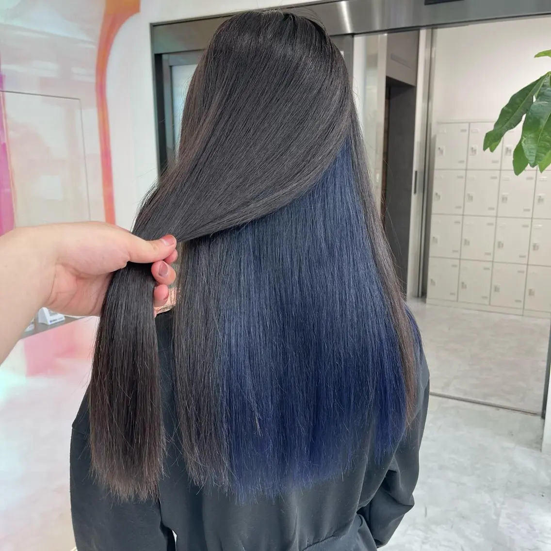 ロング カラー レイヤー×透明感カラ ーHAYATOのヘアスタイル