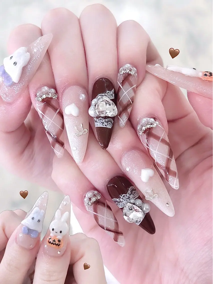 ネイル ハンドネイル ️🫧みつき/ 渋谷/痛ネイル️🫧のネイルデザイン