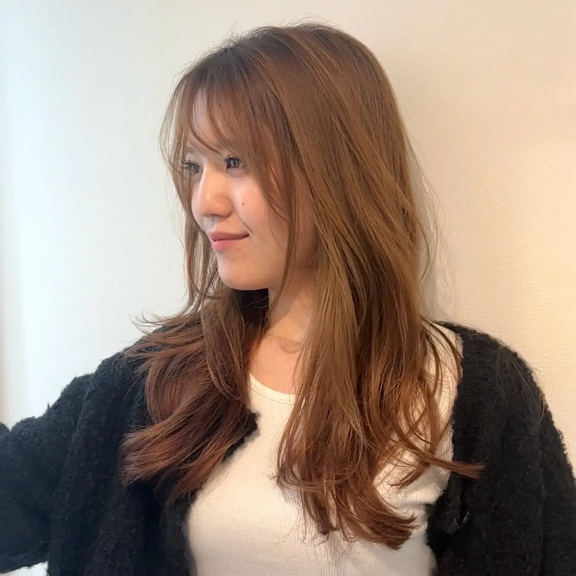 ロング 津上 恵美のヘアスタイル