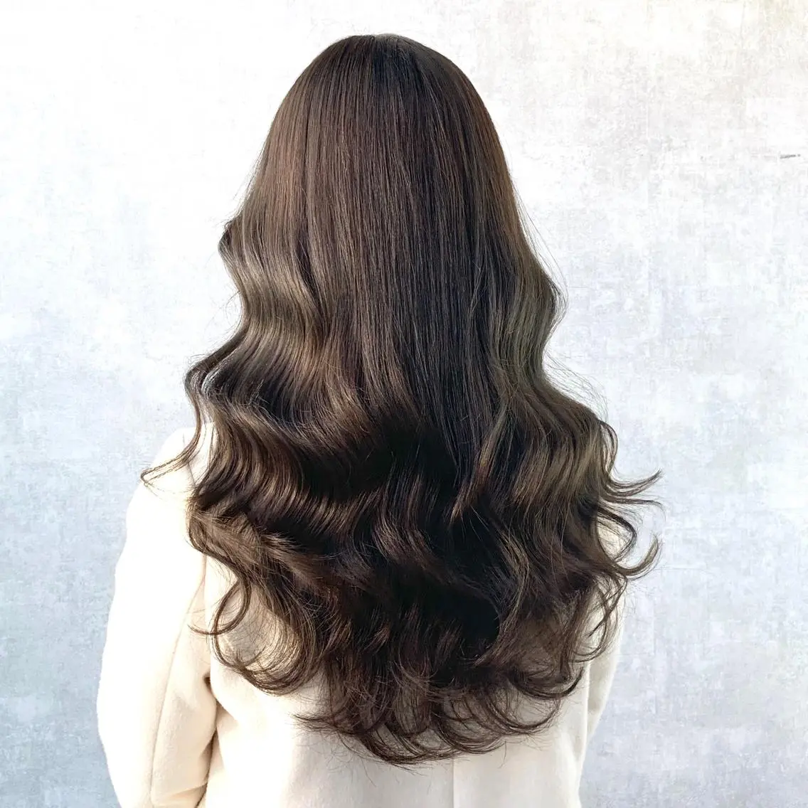 ロング カラー アッシュ アッシュグレー アッシュグレージュ ブラウンカラー グレージュ K-POP好き美容師 🇰🇷Kai.Yのヘアスタイル