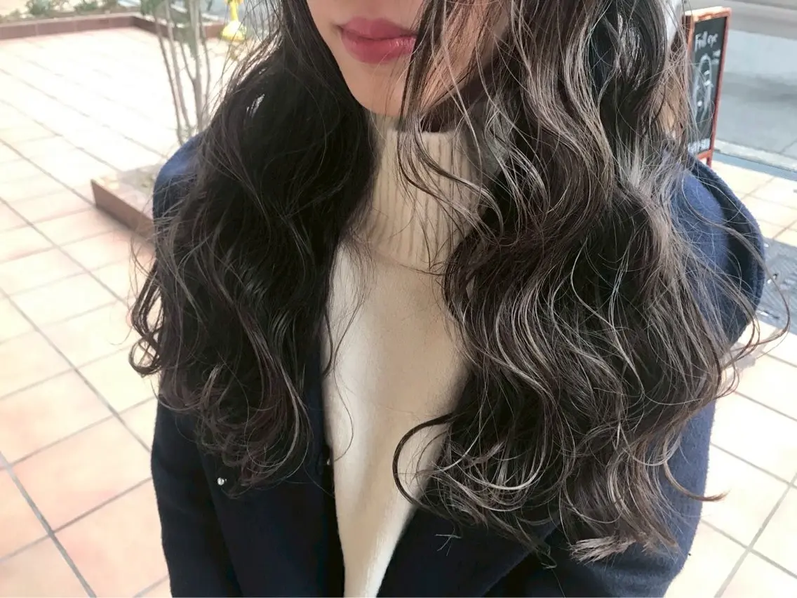 コバヤシ リョウガのヘアスタイル
