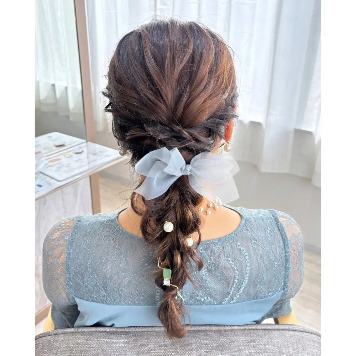 ヘアアレンジ ヘアセット 🐈⬛momo🐾 ブリーチ・Wカラーのヘアスタイル