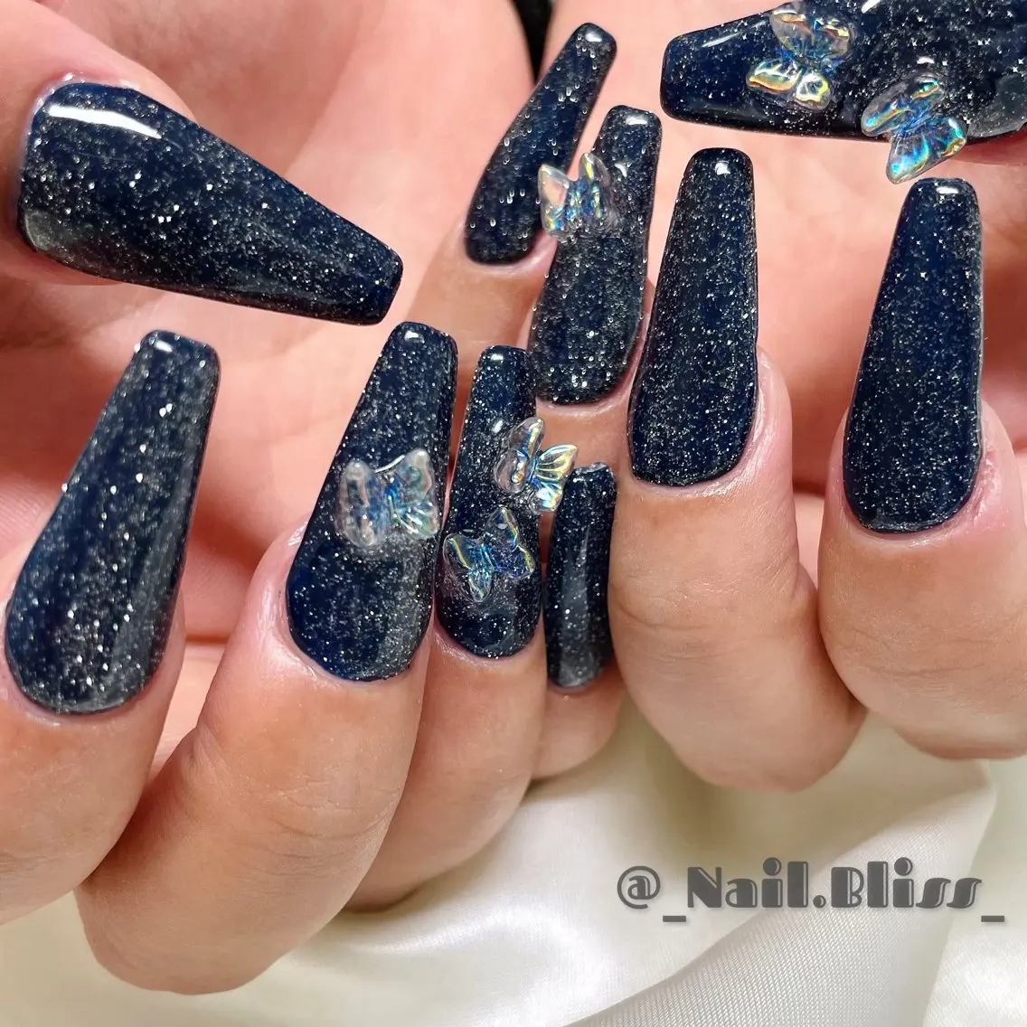 ネイル フラッシュネイル ロングネイル ネイビー ハンドネイル NAIL BLISSのネイルデザイン