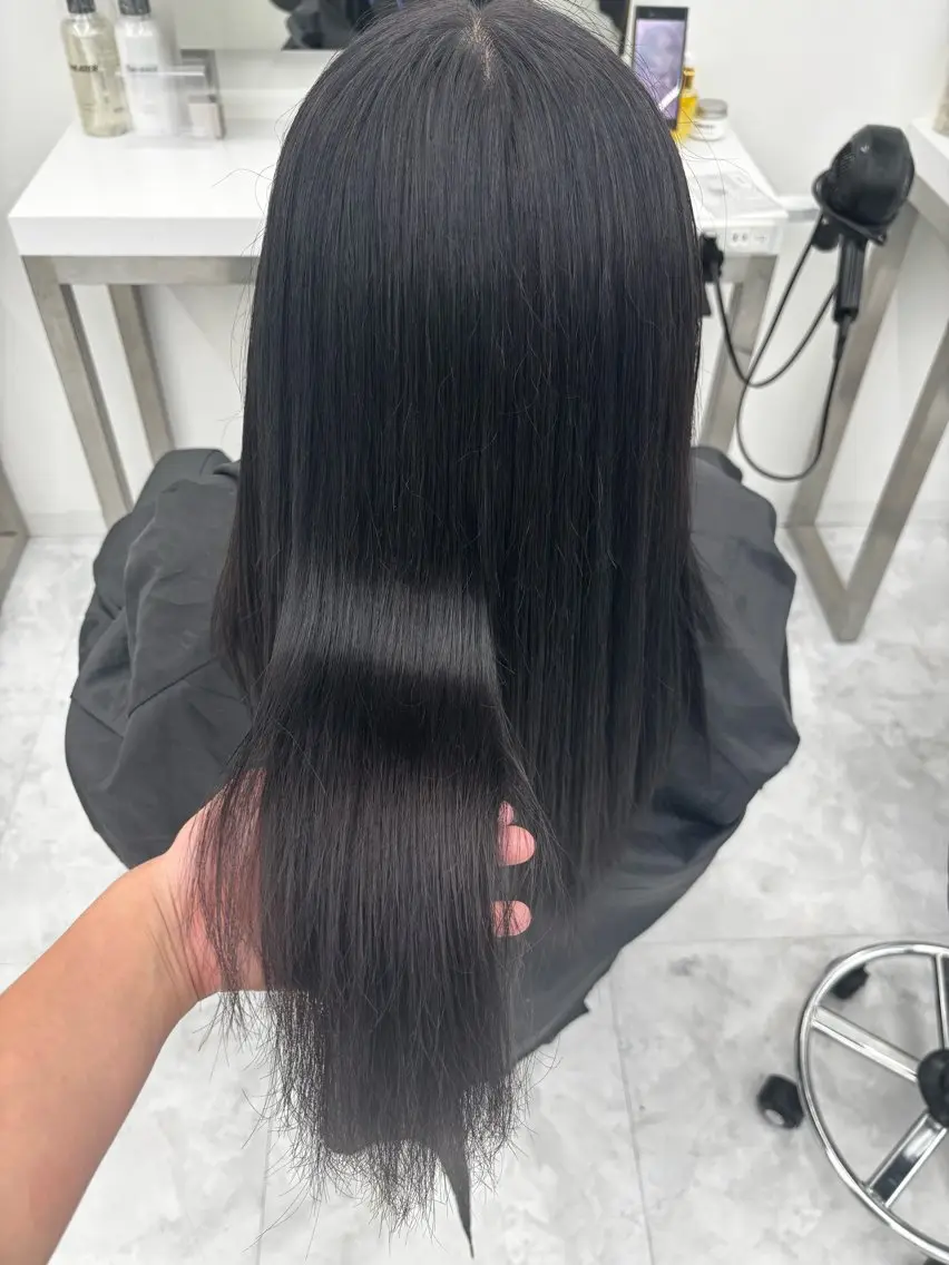 ロング HINAKO🩵 寒色カラー🪽のヘアスタイル