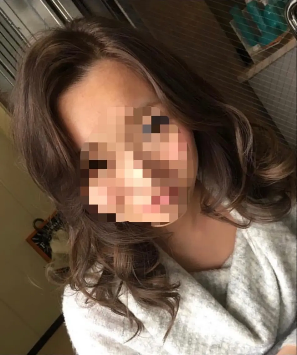 カラー アッシュ アッシュブラウン ブラウンカラー 小久保 彰子のヘアスタイル