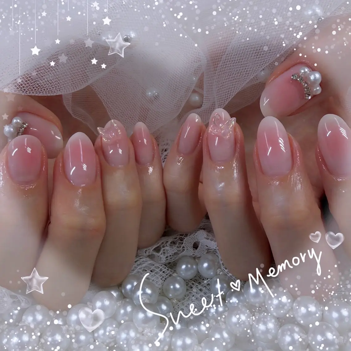 ネイル チークネイル フレンチネイル ガーリー ガラスフレンチ グラデーション ハンドネイル Chill Nailsalonのネイルデザイン