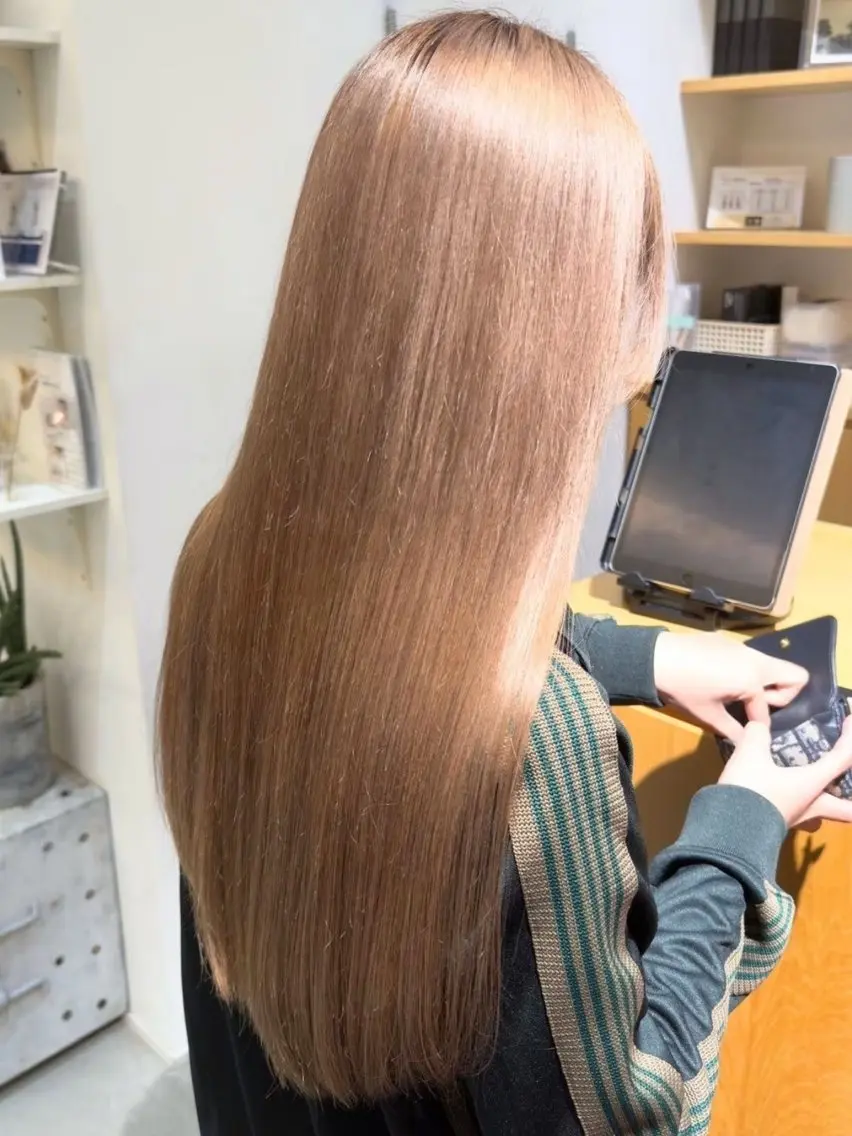 ロング ブリーチモデル募集中 冨田のヘアスタイル