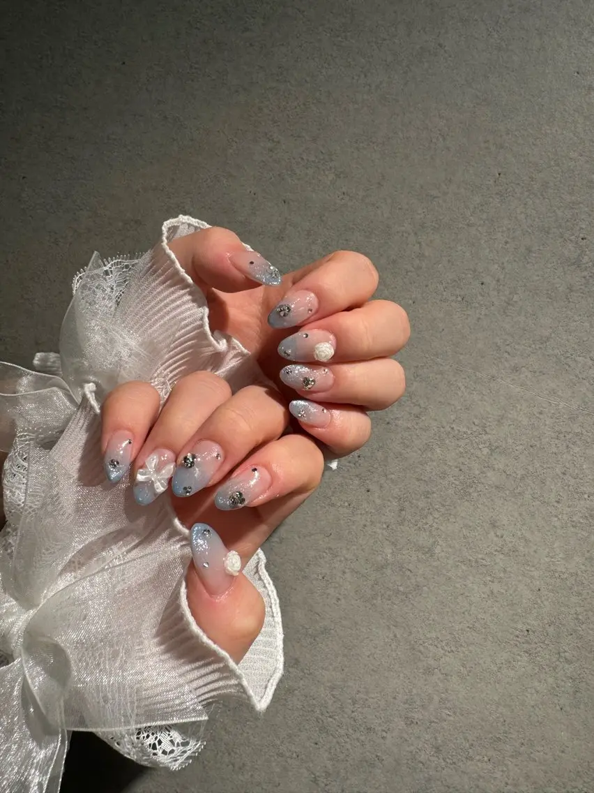 ネイル I-nailロング /ワンホン/キラキラのネイルデザイン